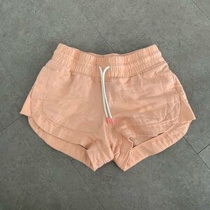 Athleta Cabo Linen Shortie in Adobe Peach